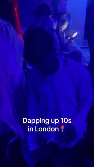 Beautiful Blonde dappin up the Black Kings.