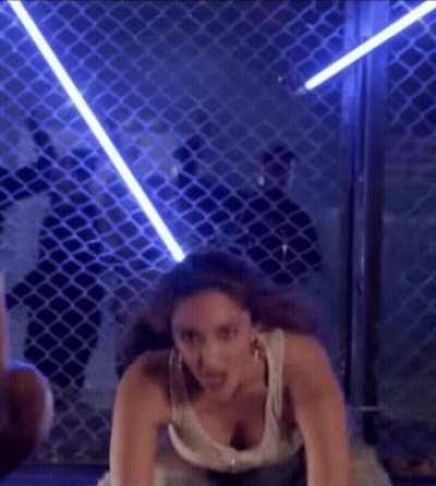 kiara advani🔥how many times her cleavage gonna make us fap