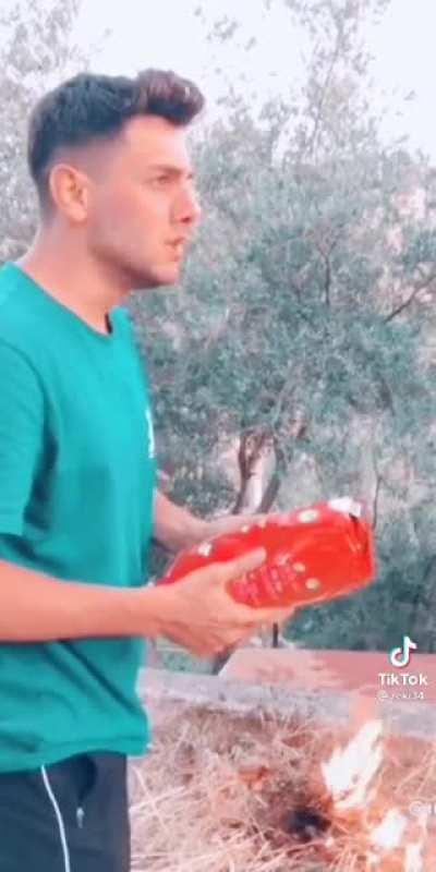 the mentality of tea bagging citizens: EXPLAINED!