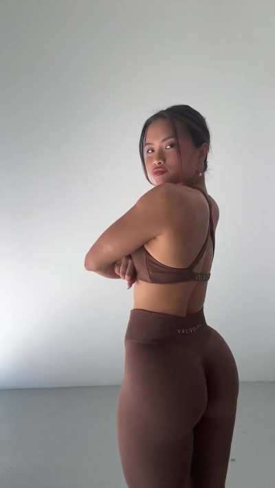 TikTok from last year 🍑 😍