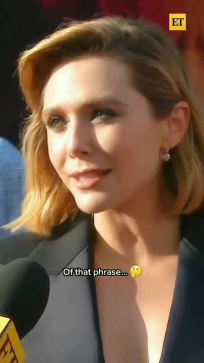 Elizabeth Olsen likes it when you call her mommy just fyi