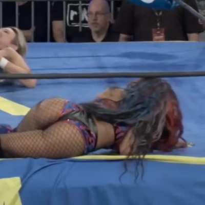More Kiera Hogan from last night