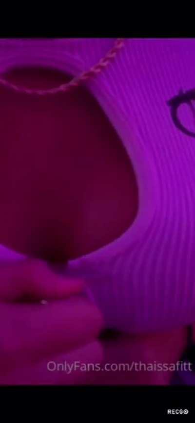 video curtinho da musa Thaissa Fit, qualquer novidade jogo aqui 👌🏽