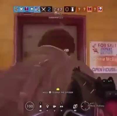 The secret service protecting President Door