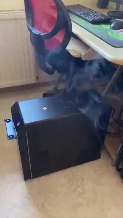 HELP WHAT IS HAPPENING TO MY PC