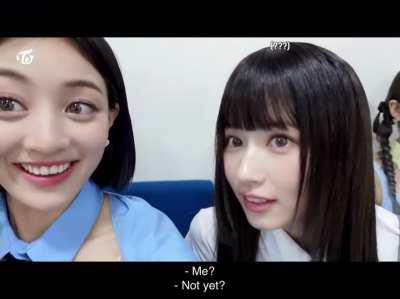 221011 - Jihyo bantering with Sana