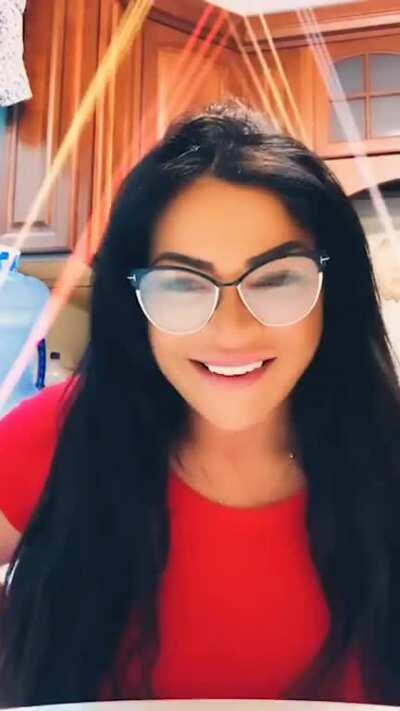 Sheyla Hershey New Breasts Size IG Live Video (IG: @sheylahofficial)