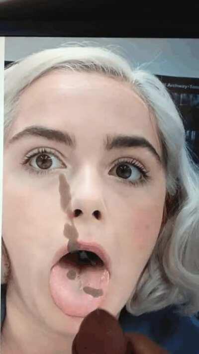Kiernan Shipka covered in cum