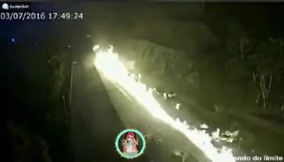 Cheiro de pneu queimadoooo!(compartilhado não roubado!)