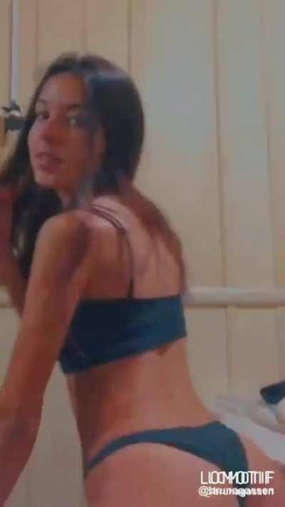 Entre no grupo do Telegram para ter acesso a vídeos exclusivos 🔥 Link nos comentários 👇