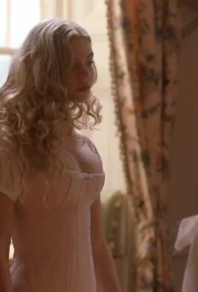 More great cleavage in Emma