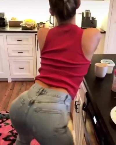 Perfection of masterpiece / Miley turn me on so badly 