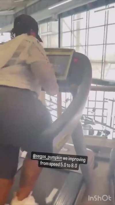 Look at that thing jiggle, bounce and move 😍😍😍