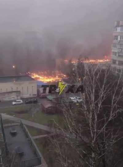 UA pov: Footage from Brovary in the Kyiv region, where a helicopter crashed near a kindergarten. At least 16 people died including the Interior Minister of Ukraine.