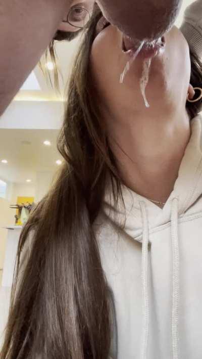 It's facefuck Friday!