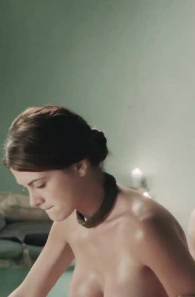 Laura Surrich in Spartacus