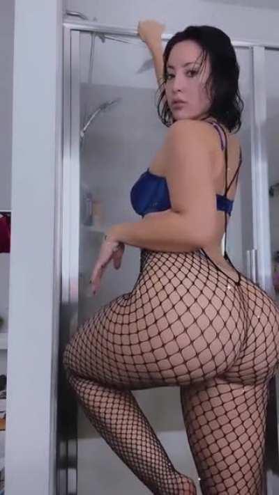 Senpai (@fuckingwoesenpai)