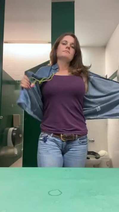 Denim and denim allowed here? Taken myself proper on the bathroom counter at work