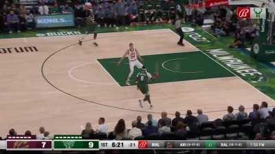 [Highlight] Giannis attempts to throw Okoro's layup to China