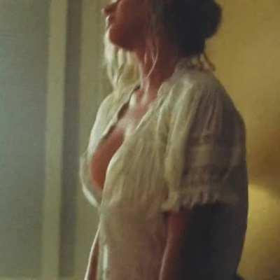 A glimpse of Katy in the bedroom!