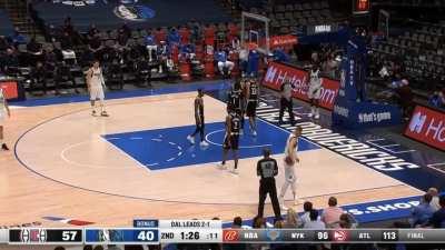 [Highlight] Hardaway Jr gets denied by Batum