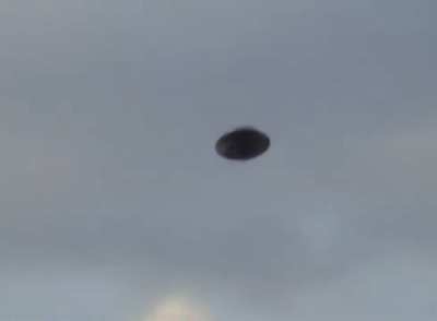 Contactee Antonio Urzi Records Possibly the Clearest Footage of a UFO in 2007
