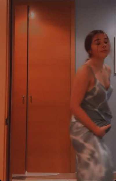 Shaking ass on a Monday morning