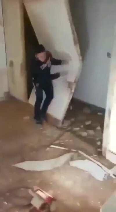 HMB whilst I demonstrate how to TKO myself