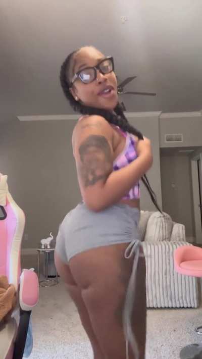 She giving out motivation