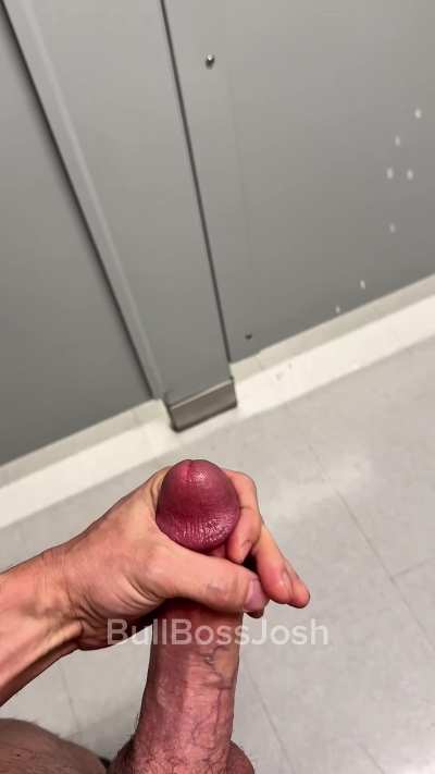 Shot all over the public stall, I couldn’t help it 😩