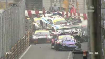 The 2017 Macau GT World Cup pileup