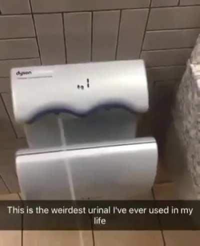 самый неудобный туалет что я когда-либо встречал, чем вас не устраивал прежний формат? непонятно 🫤