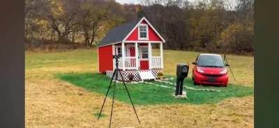 RPG vs a House, Video made by Winstondiesel