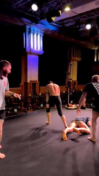 parkouring on the homies