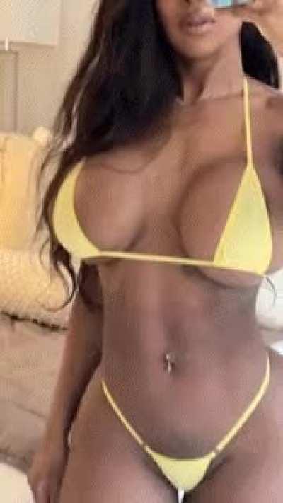 Gym has me bikini season ready 💛