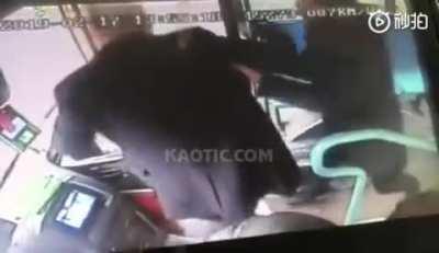 lmao dude threatening female driver