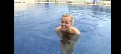 Cherry Healey Swimming Nude 