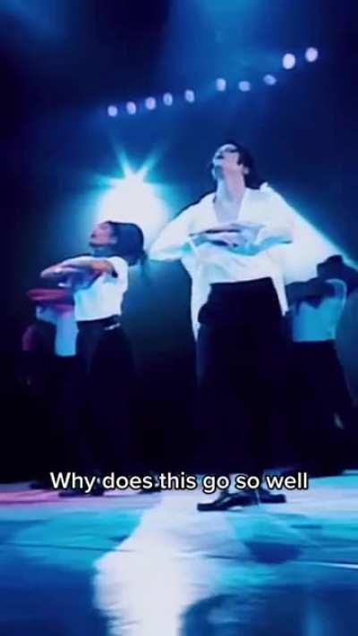Michael Jackson's move and flow goes with every music. His so smooth 😍🤌