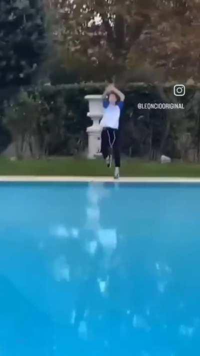 I demand an apology from him