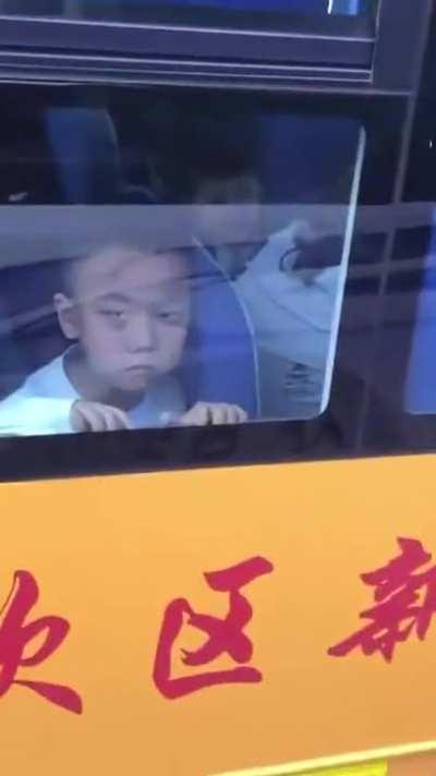 “You want this Bing Chilling, aren't you？”Sorry, your Chinese parents won't buy you delicious Bing Chilling because of studpid “not good for your health”