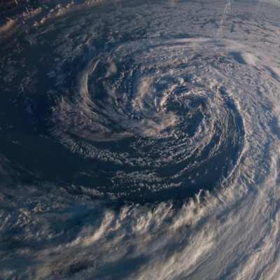 HURRICANE Kanye West featuring - Ant Clemons, Lil Baby, The Weeknd & Sunday Service Choir