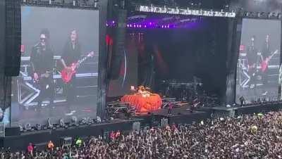 Helloween Live in Brazil right now 