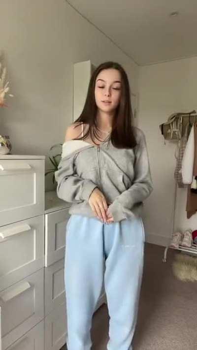 Show yourself in baggy clothes, then in a bikini