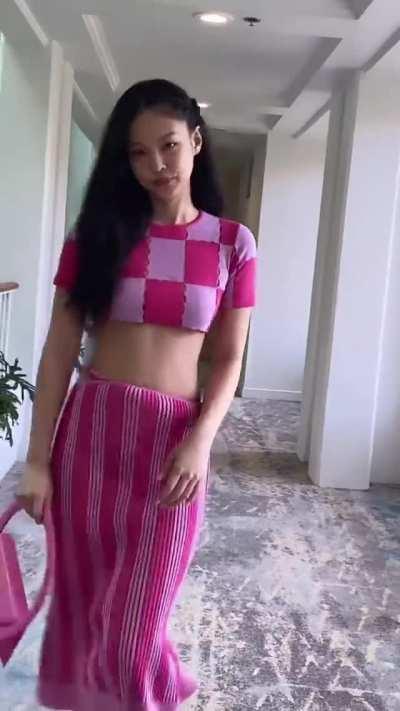 yall is there nips in this clip?