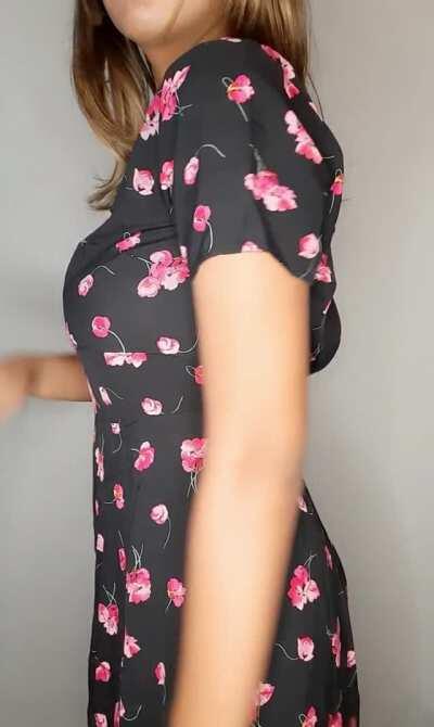 Let's free the twins from the grasp of my flowery dress 🤪 [OC]