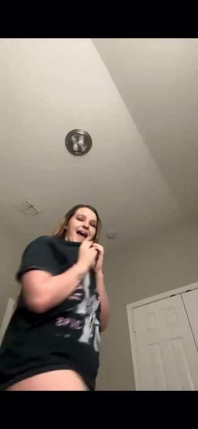 That’s her favorite part😅👏