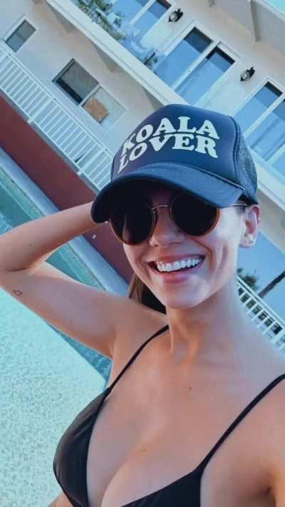 Pool selfie August 2023