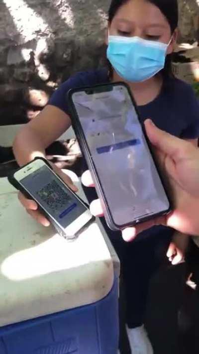 This is how simple, and quick, it is to send a payment in El Salvador 🇸🇻. It really feels like magic internet money.