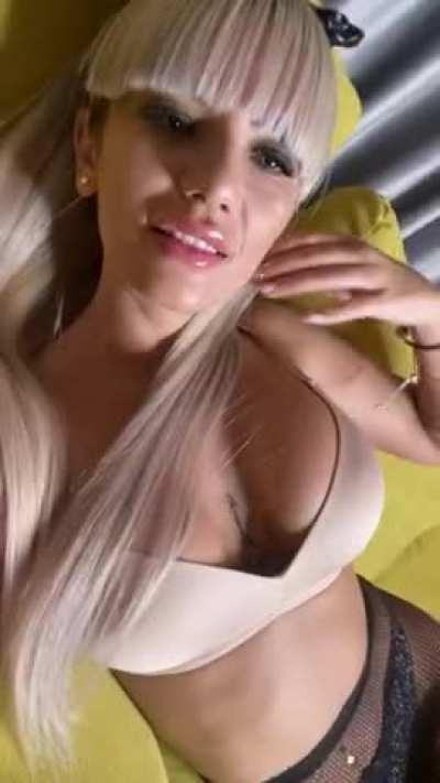 I've been waiting all year to show you my boobs link in the comments