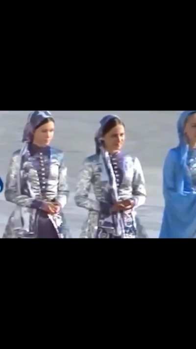 Seagal vs Gypsy Dancing Kid Dance off. Who won? 🥊